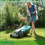 Máy cắt cỏ chạy điện 1200/32 Gardena 05032-20 rất phù hợp để chăm sóc cho các khu vực có bãi cỏ nhỏ . Với lưỡi cắt cỏ đặc biệt chắc chắn mang lại kết quả cắt tối ưu