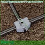 Thanh cố định ống tưới nhỏ giọt được thiết kế để giữ thằng và bảo vệ đường ống tưới nhỏ giọt, ngoài ra thanh nhựa còn giúp giữ cố định đầu tưới trên mặt đất
